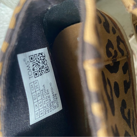 TOMS Bryce Leopard Cheetah Slip On Sneakers Shoes Casual Womens 8.5 - Picture 7 of 7